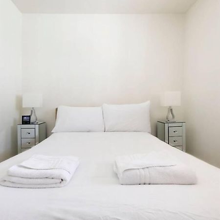 Beautiful 2 Bedroom Mews House With Parking By The Beach Hove Esterno foto